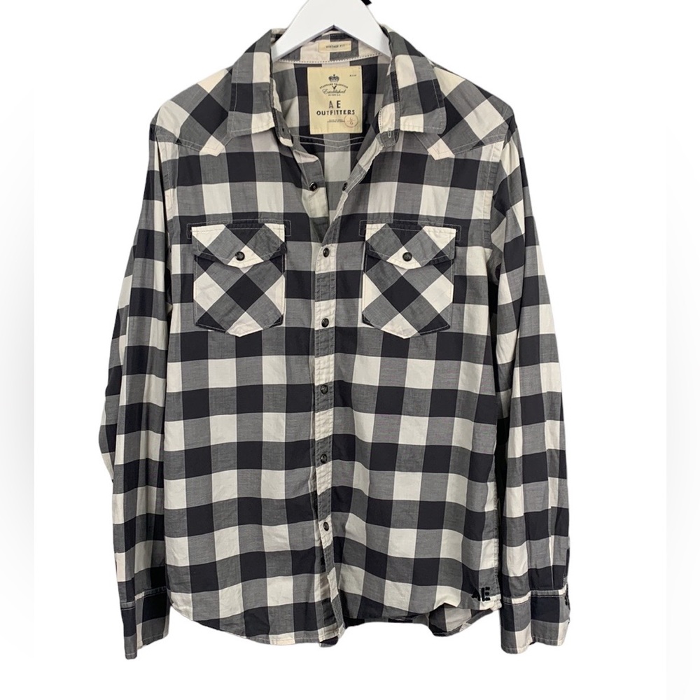 American Eagle Vintage Fit Plaid Long Sleeve Button Down Boyfriend Size Large